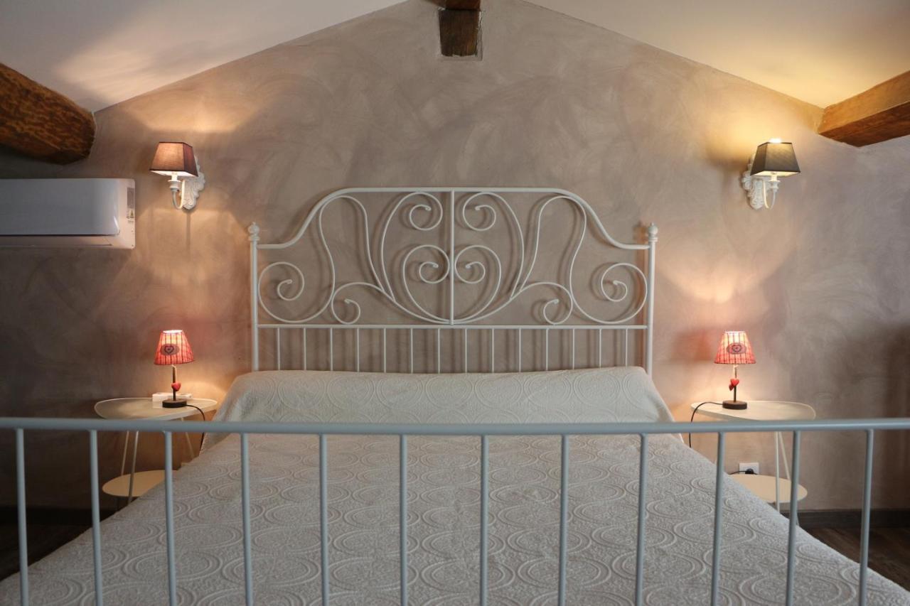 Gite " Suzon" A Peyroutas Vignonet St Emilion ภายนอก รูปภาพ